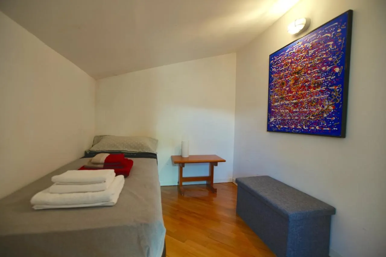 Design Apartment In City Center With Terrace Palermo Italy